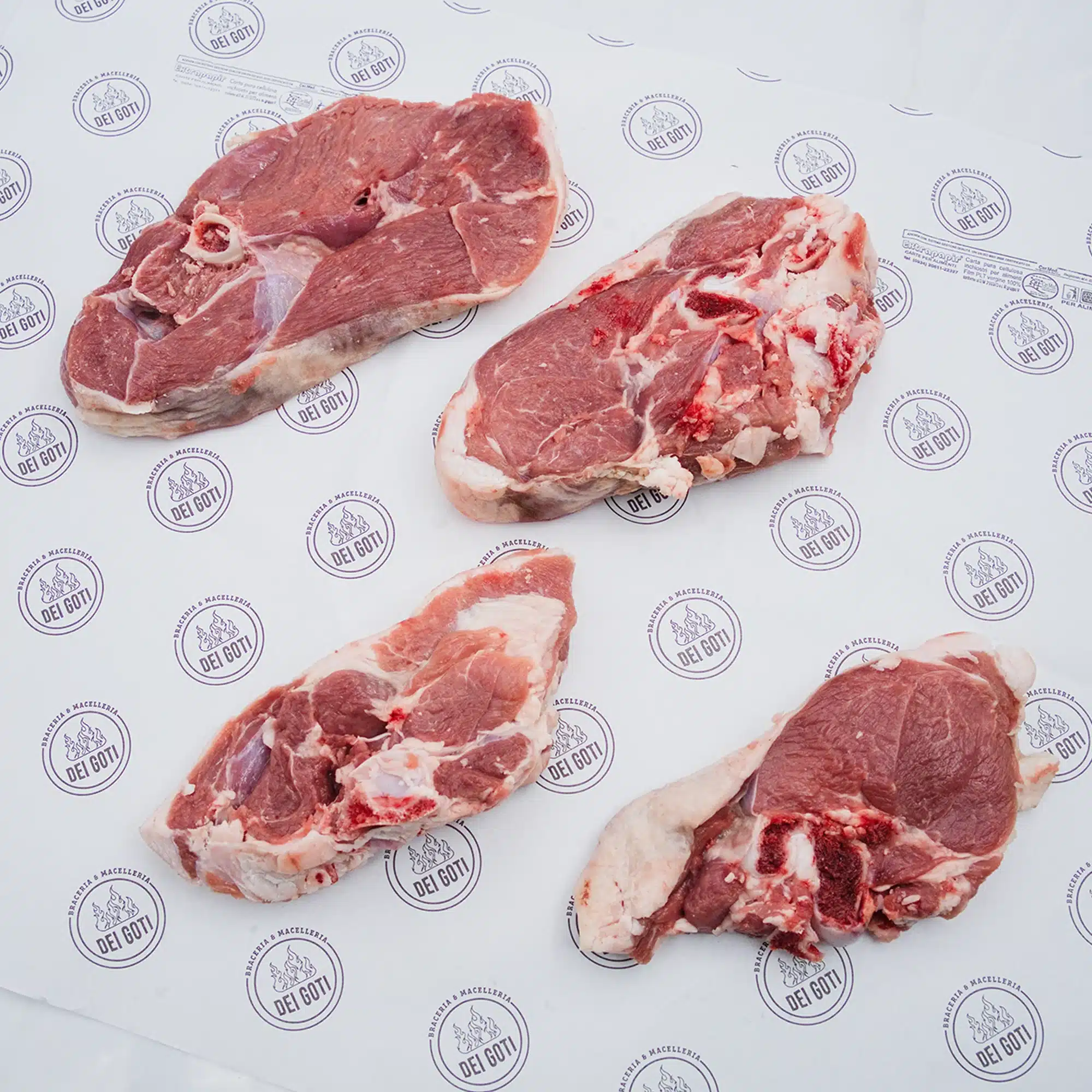 Fette di coscia di agnello con osso, carne rossa e grasso di copertura | Braceriadeigoti