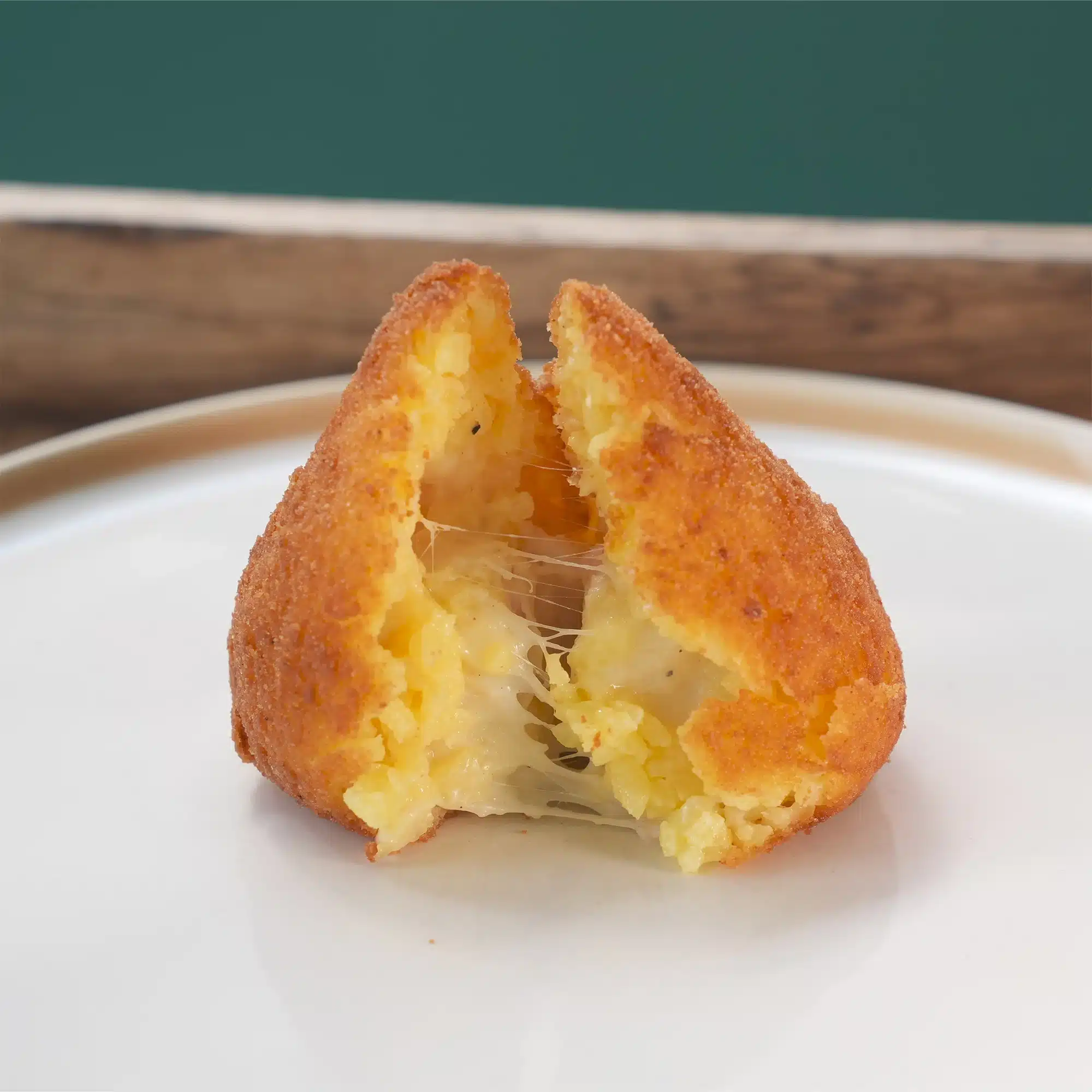 Arancino al burro aperto, besciamella e formaggio a pasta filata | Braceriadeigoti
